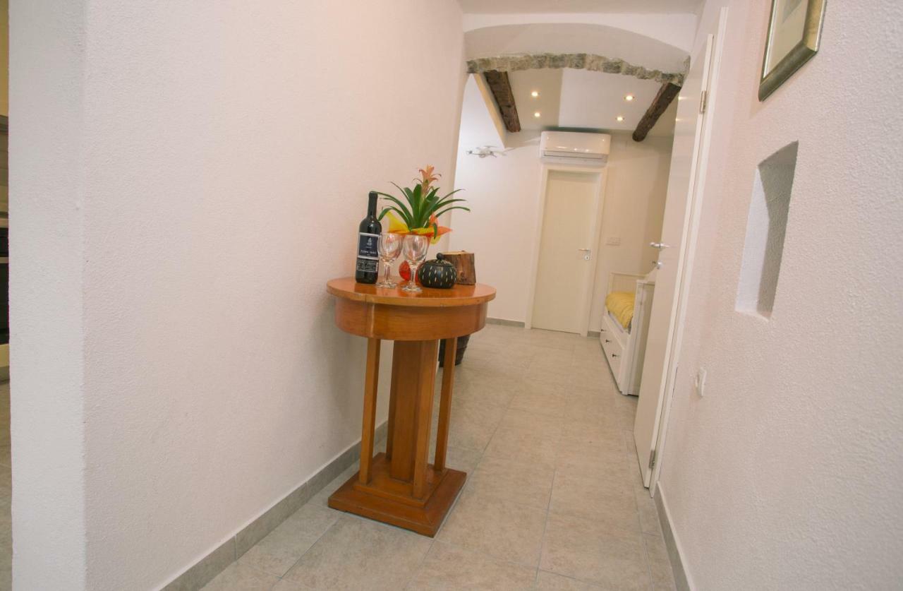 Apartment Sunce Kaštela المظهر الخارجي الصورة
