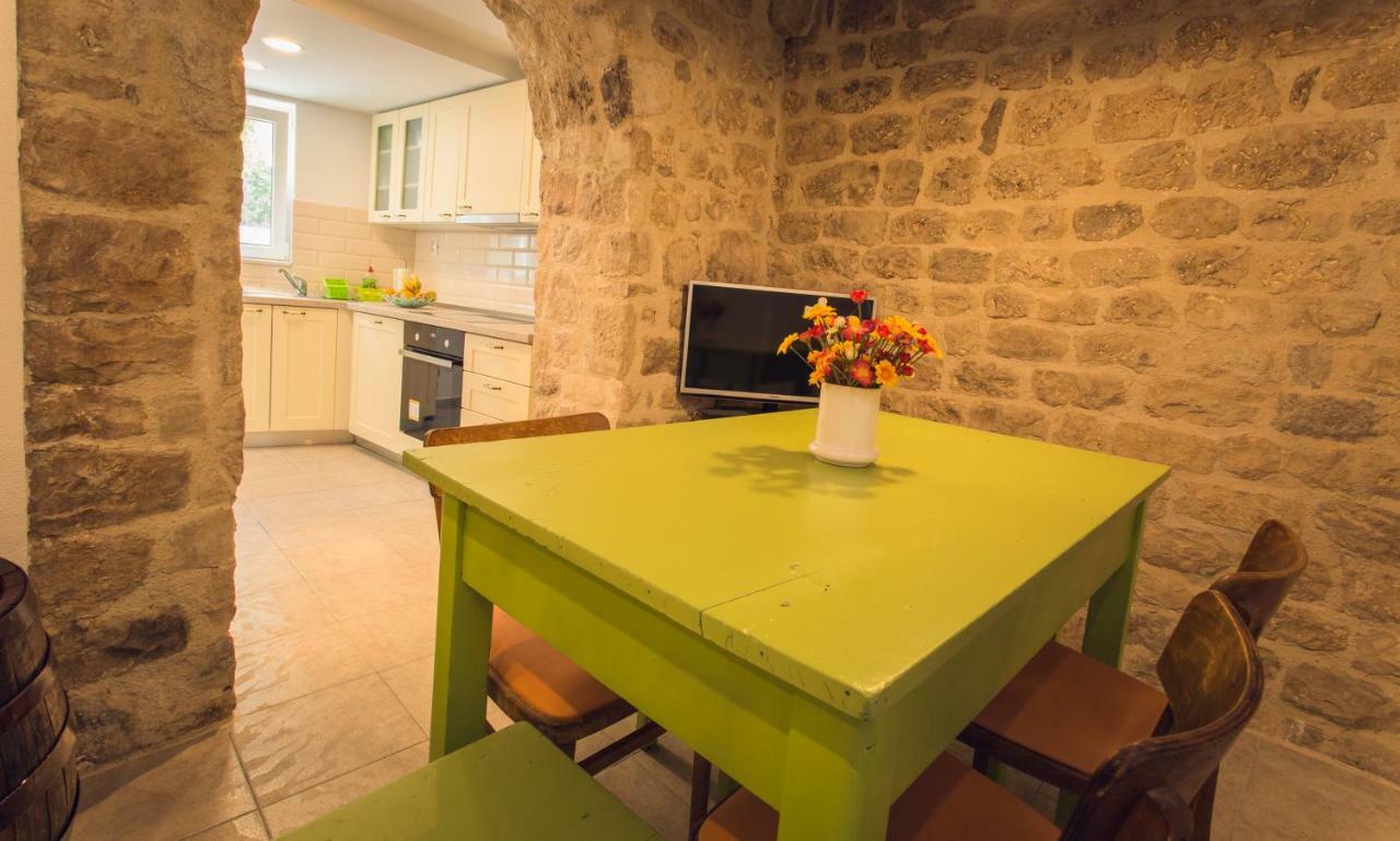 Apartment Sunce Kaštela المظهر الخارجي الصورة